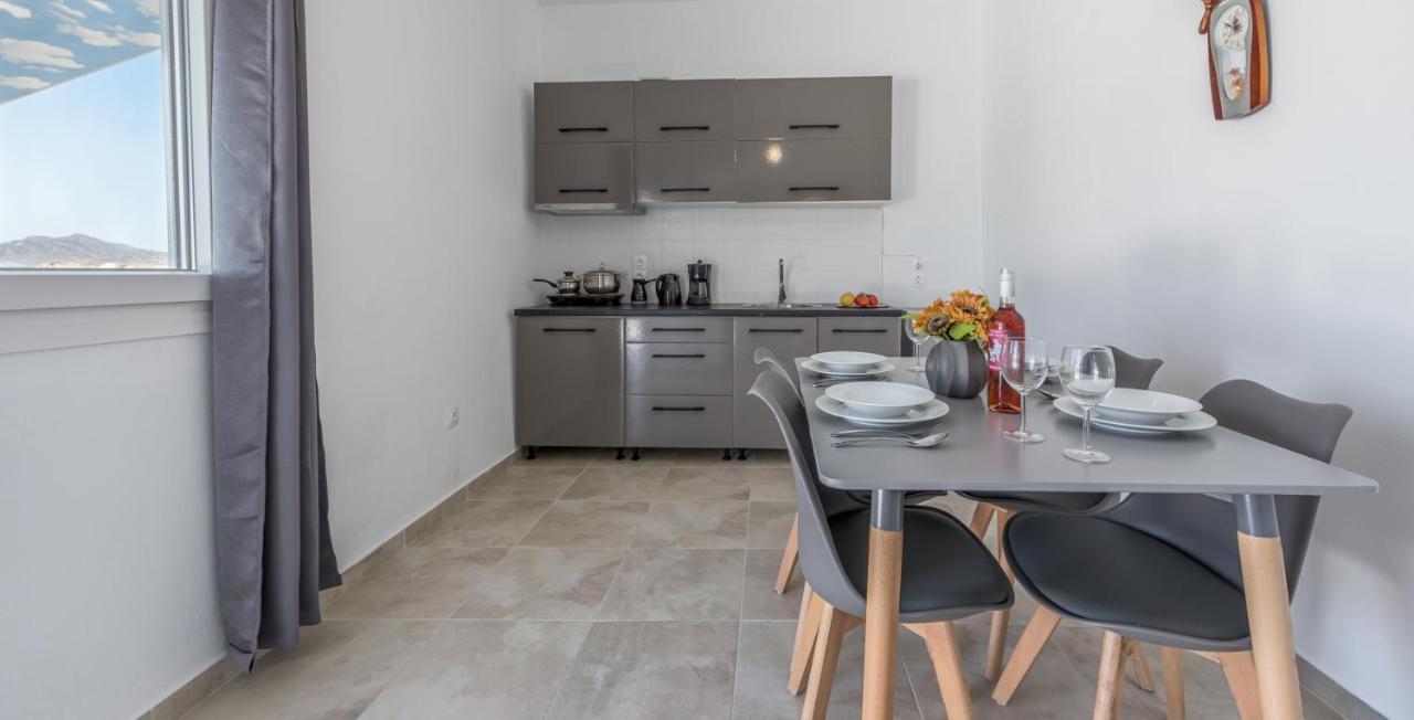 Capetan Fragkoulis Villa Pollonia ภายนอก รูปภาพ