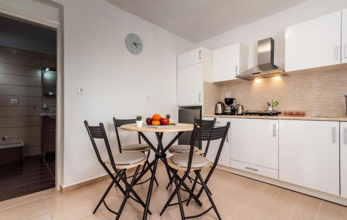 Capetan Fragkoulis Villa Pollonia ภายนอก รูปภาพ